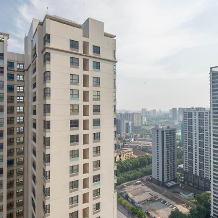 22Housing Vinhomes D'Capitale Hotel & Residence Hanoi Bagian luar foto